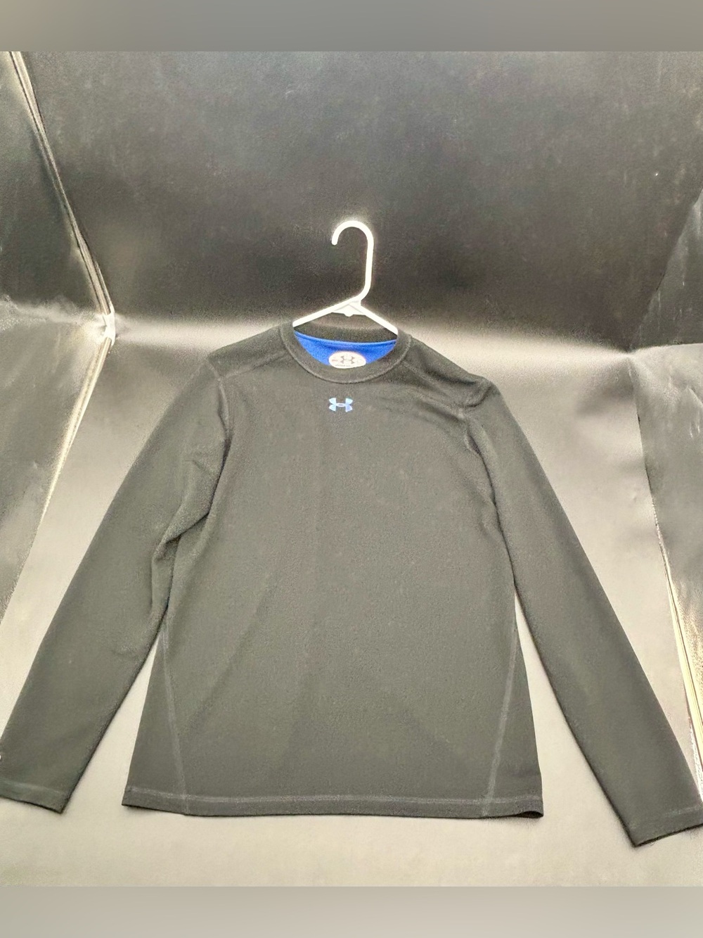 Under Armour AllSeasonGear Stay Cool Long Sleeve Base Layer Shirt - Black/Blue M